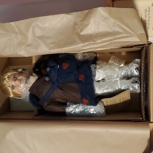 Boyd's bears Yesterday's child Danielle with Chilly